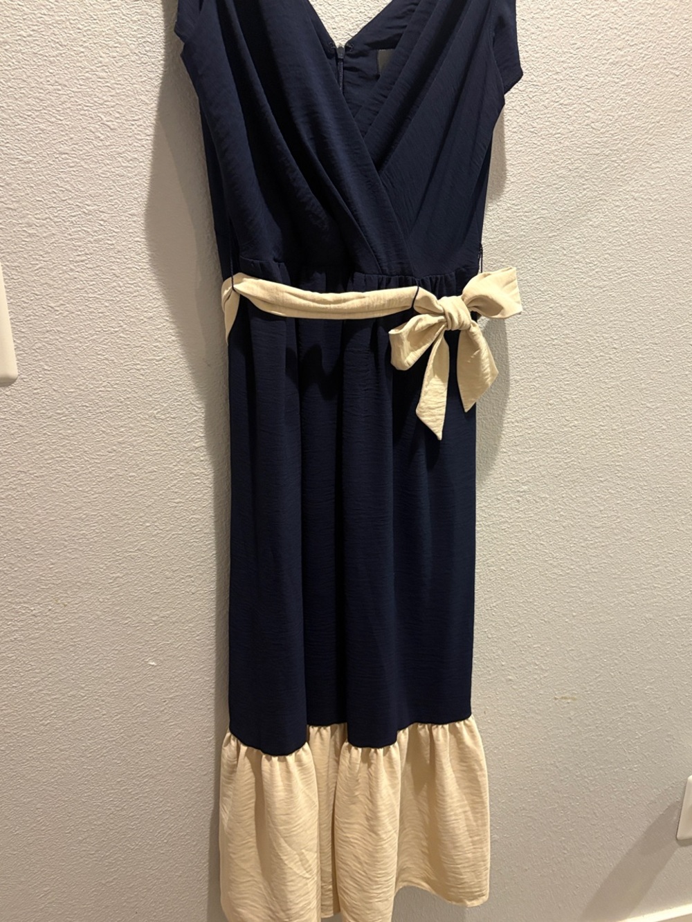 DKNY Navy Blue and Cream Sleeveless Midi Dress with Waist Tie
